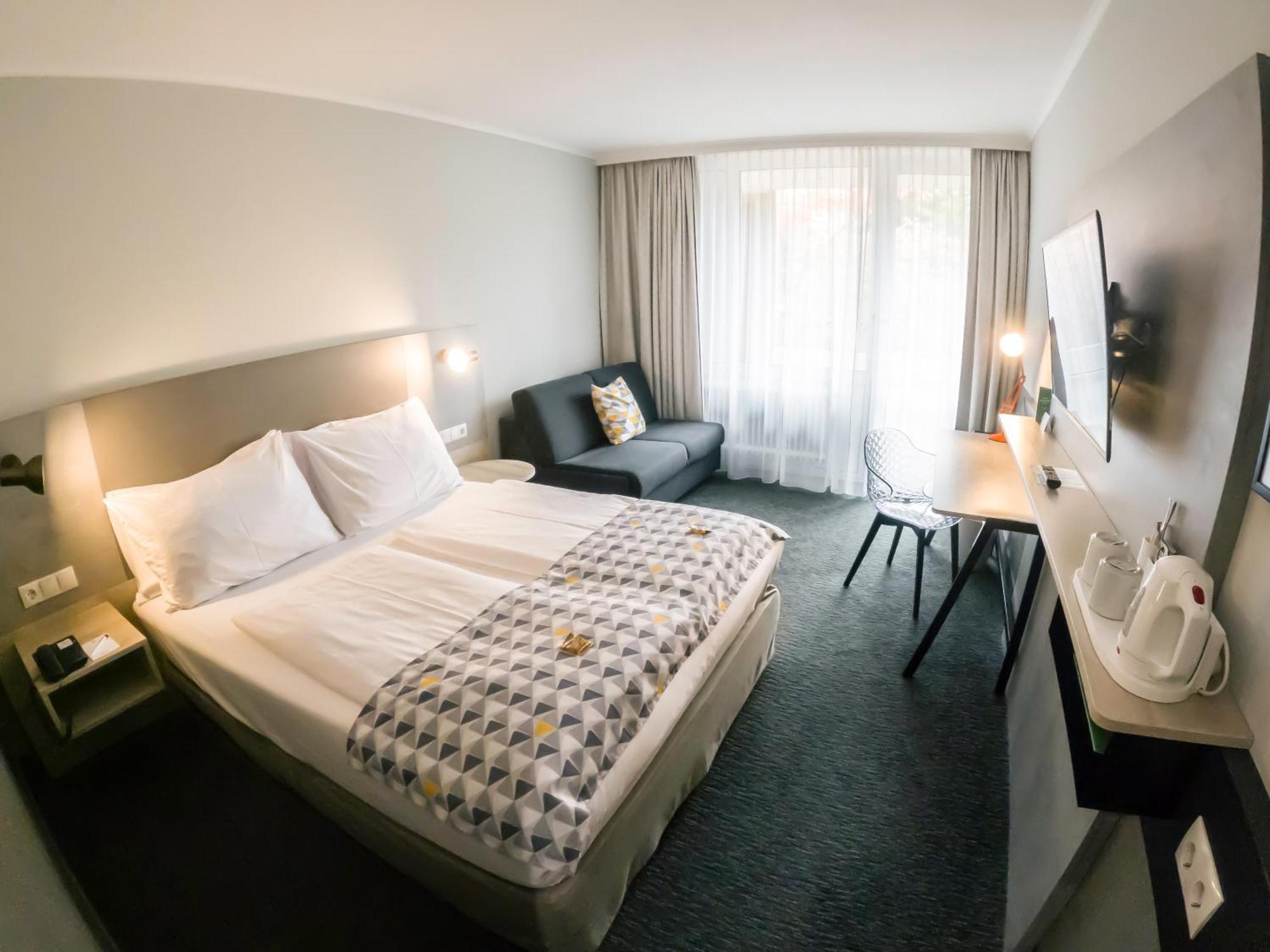 Süd, An Ihg Hotel